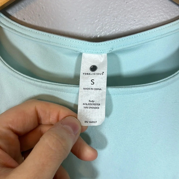 Yogalicious Pure Cloud Crop Tank Women’s Size Small - Picture 5 of 6